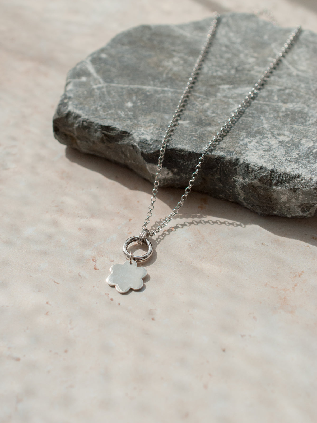 Chain with O-Charm